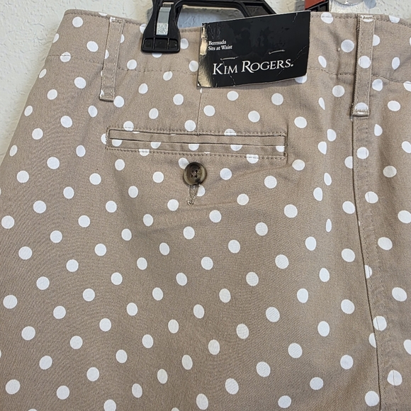 NWT Kim Rogers Polka Dot Bermuda Shorts Stretch Beach Sand/White Women's 14 - Picture 5 of 10